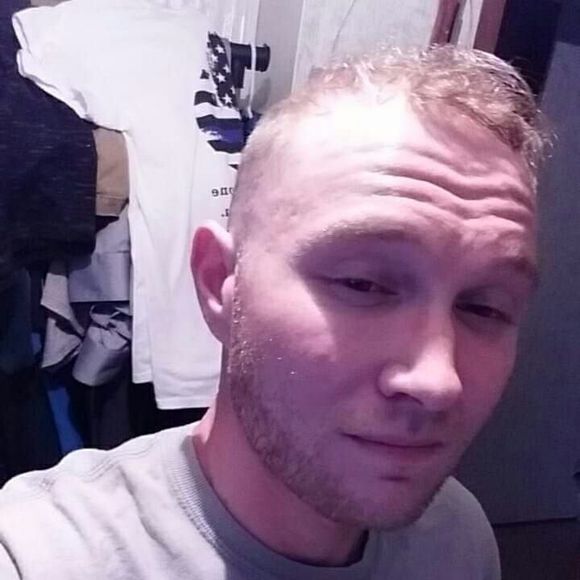 Meet your Posher, Joshua - Picture 1 of 1